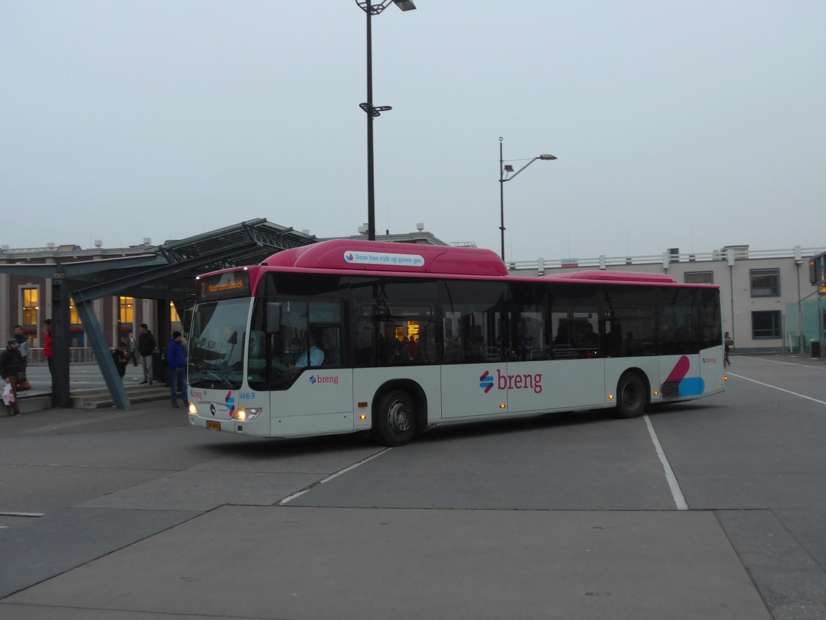 (157'107) - Breng, Ijsselmuiden - Nr. 4463/BX-GN-85 - Mercedes am 20. November 2014 beim Bahnhof Nijmegen
