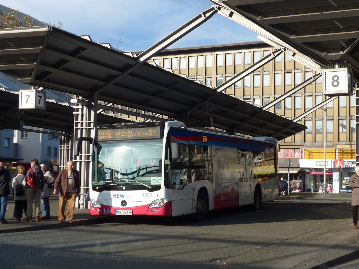 (157'327) - MBus, Mnchengladbach - Nr. 1306/MG-QS 136 - Mercedes am 22. November 2014 beim Hauptbahnhof Mnchengladbach
