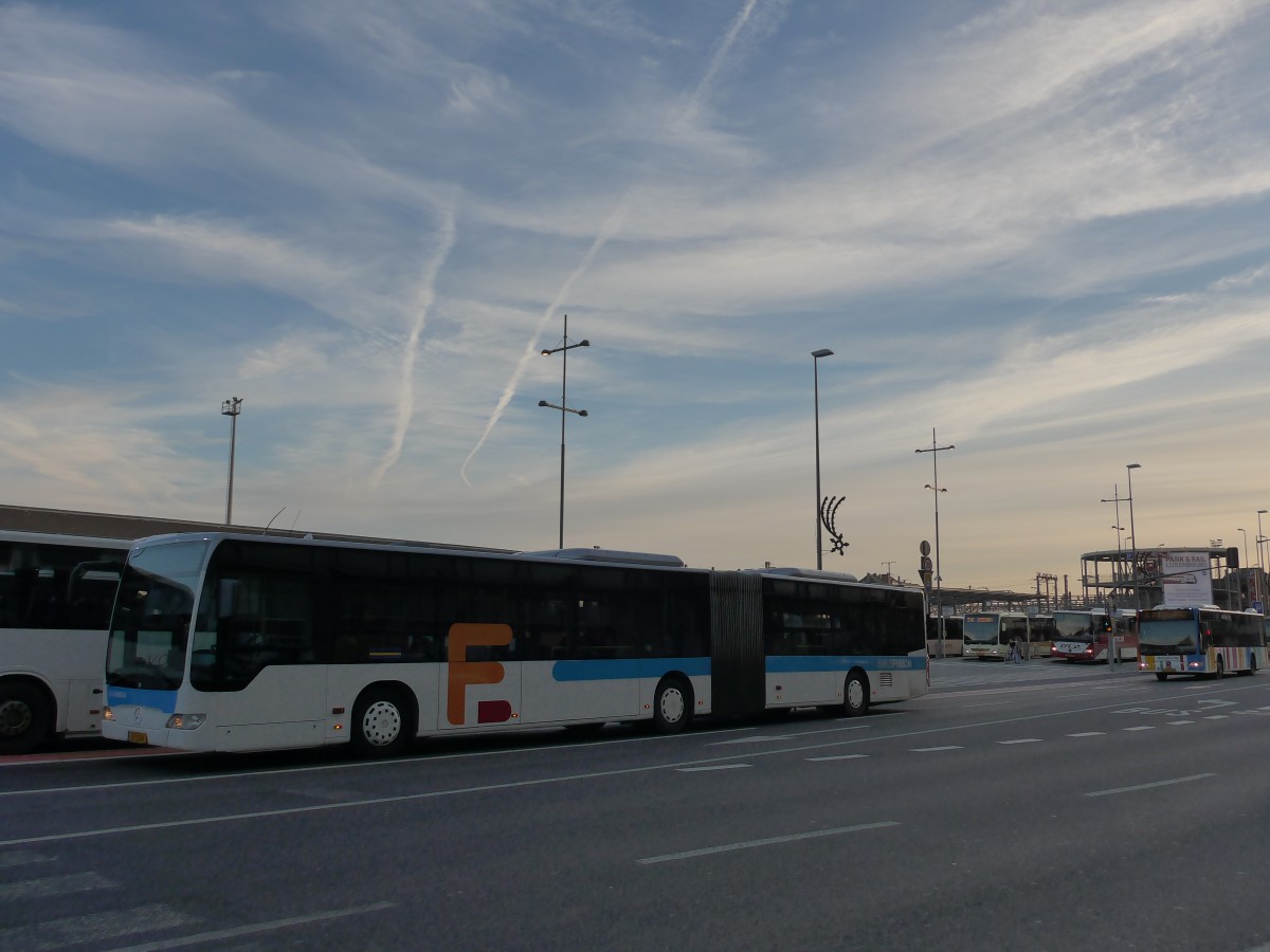 (157'428) - Frisch, Bettembourg - EF 1224 - Mercedes am 22. November 2014 beim Bahnhof Luxembourg