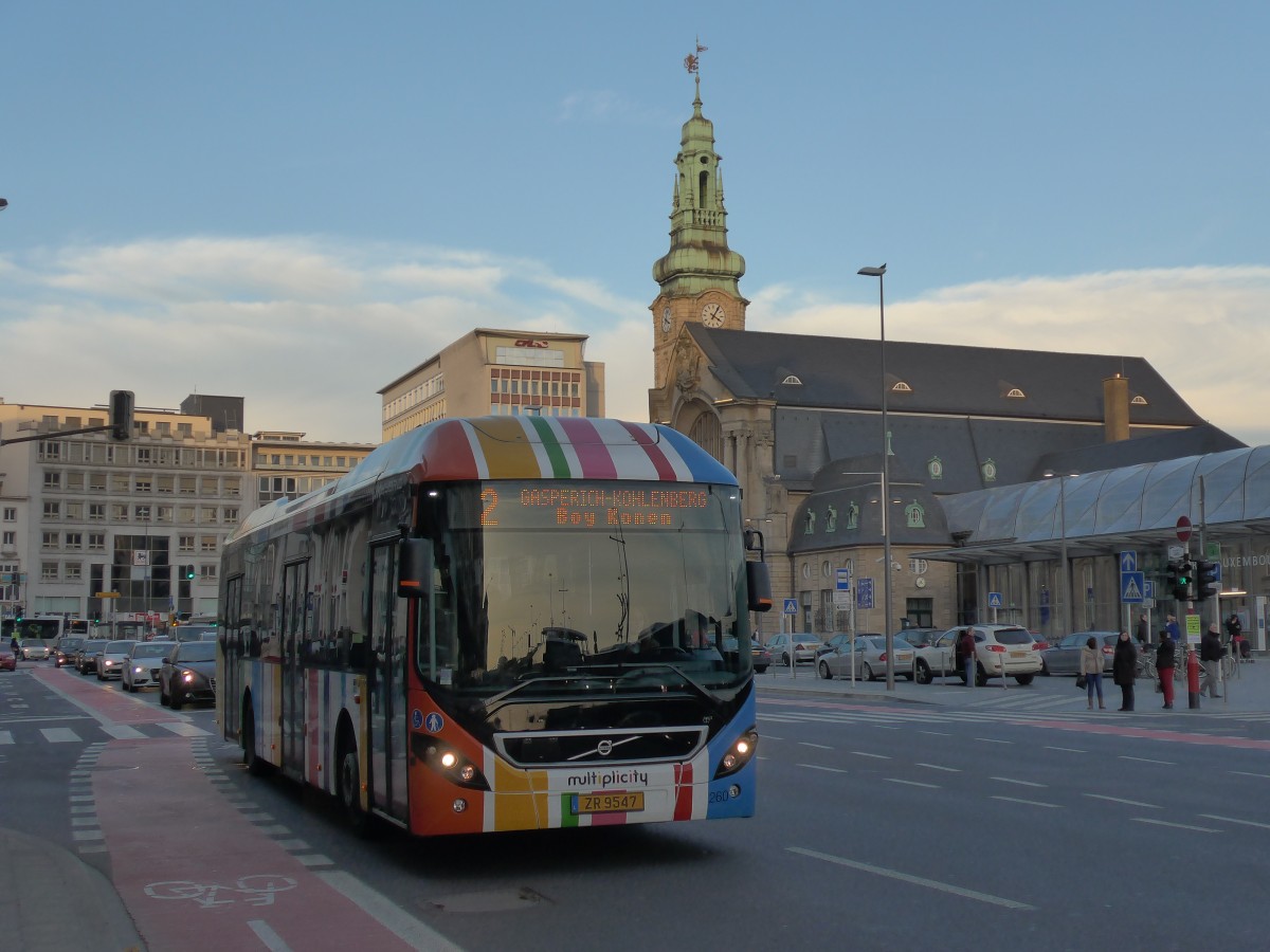 (157'431) - AVL Luxembourg - Nr. 260/ZR 9547 - Volvo am 22. November 2014 beim Bahnhof Luxembourg
