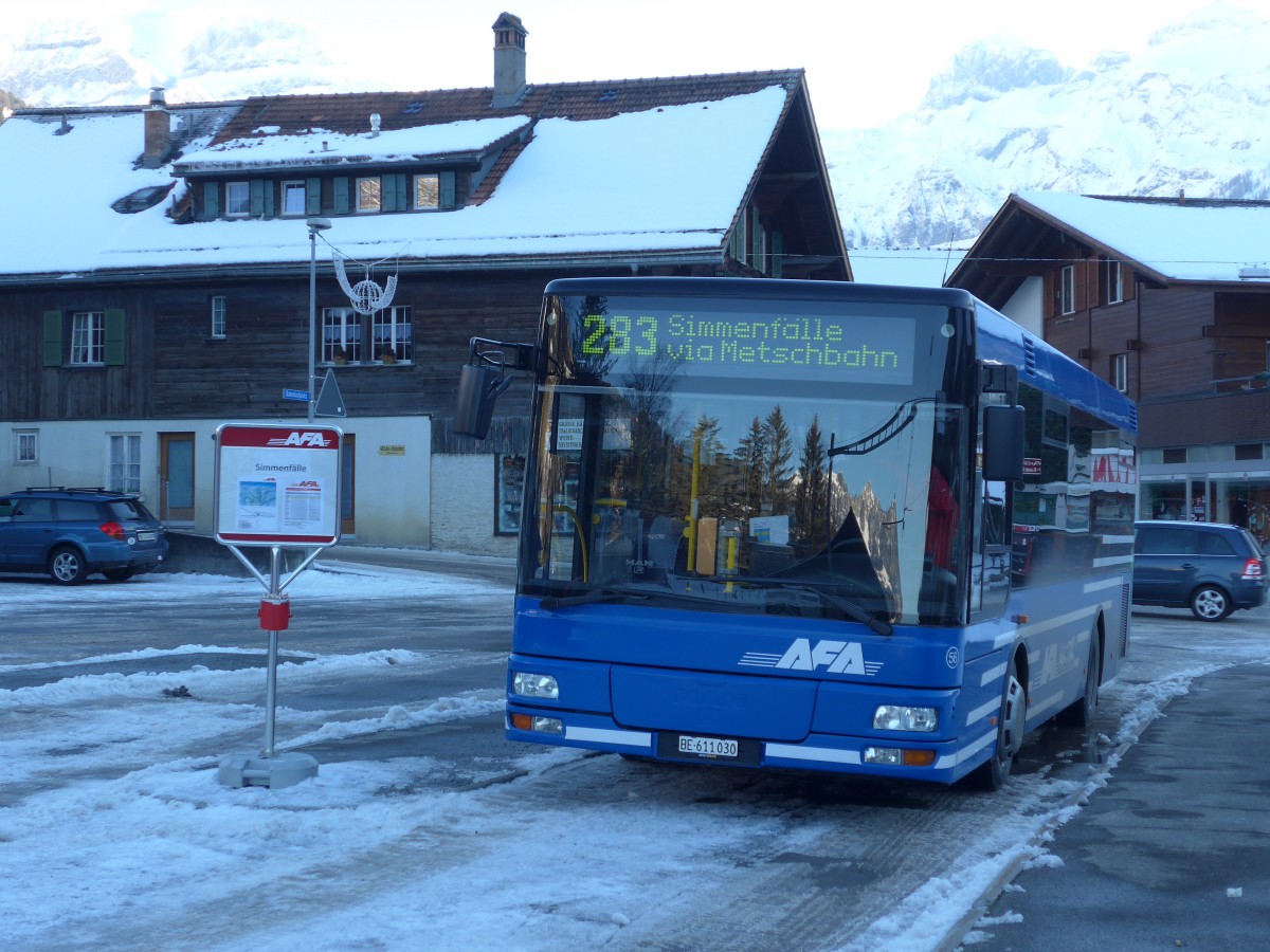 (158'232) - AFA Adelboden - Nr. 56/BE 611'030 - MAN/Gppel am 5. Januar 2015 beim Bahnhof Lenk
