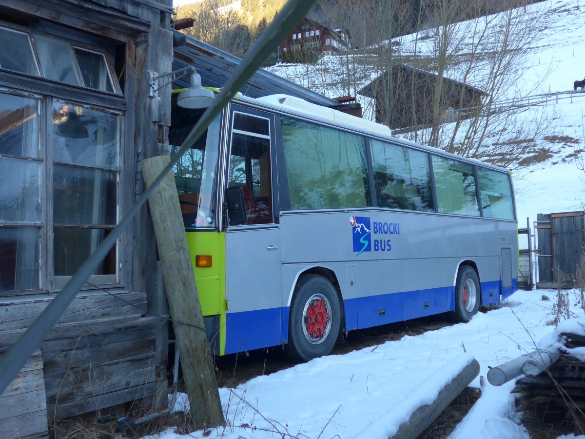 (158'237) - Brocki-Bus, Matten - Mercedes/Vetter (ex AFA Adelboden Nr. 57; ex Gobeli, Lenk; ex AVG Grindelwald Nr. 16; ex Danzas, Lugano) am 5. Januar 2015 in Matten, Hauptstrasse (Teilaufnahme)