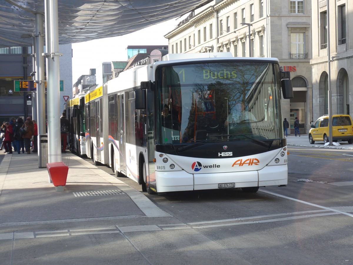 (158'604) - AAR bus+bahn, Aarau - Nr. 176/AG 374'176 - Scania/Hess am 4. Februar 2015 beim Bahnhof Aarau