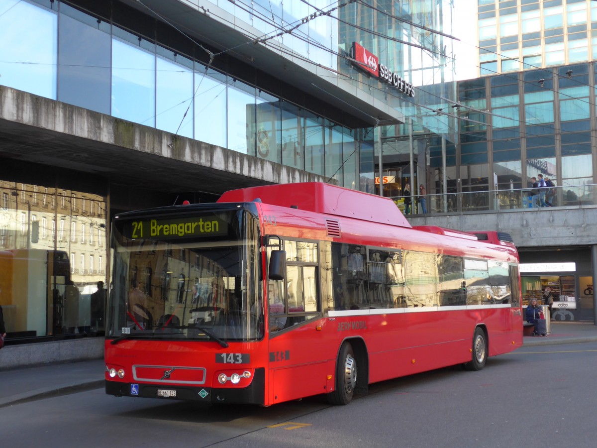 (159'051) - Bernmobil, Bern - Nr. 143/BE 661'143 - Volvo am 9. Mrz 2015 beim Bahnhof Bern