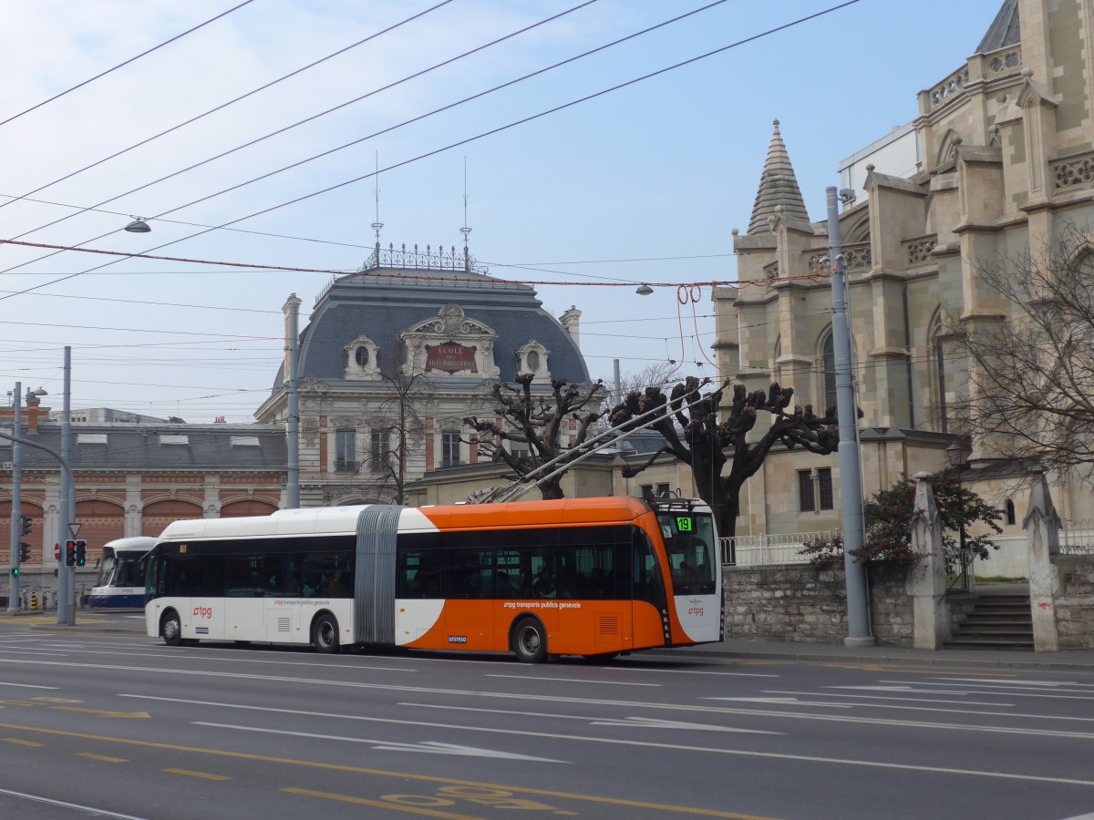 (159'136) - TPG Genve - Nr. 1629 - Van Hool Gelenktrolleybus am 14. Mrz 2015 in Genve, Place des Vingt-Deux-Cantons