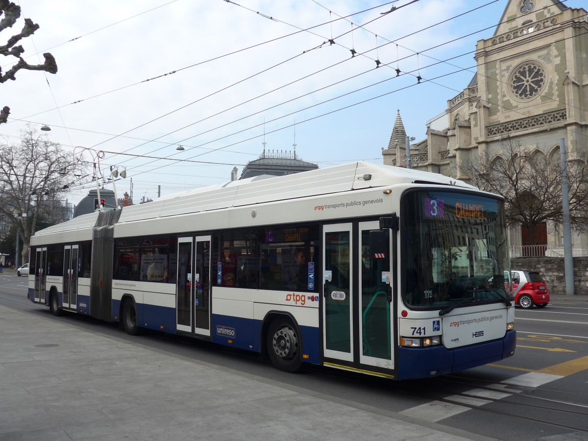 (159'145) - TPG Genve - Nr. 741 - Hess/Hess Gelenktrolleybus am 14. Mrz 2015 in Genve, Place des Vingt-Deux-Cantons