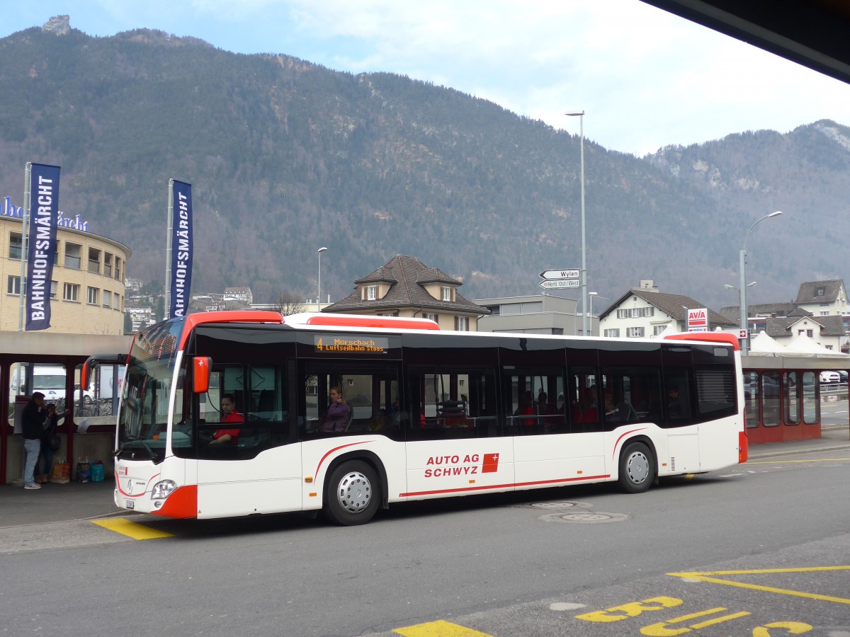 (159'245) - AAGS Schwyz - Nr. 3/SZ 5003 - Mercedes am 17. Mrz 2015 beim Bahnhof Brunnen