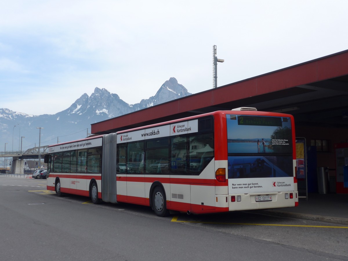 (159'249) - AAGS Schwyz - Nr. 17/SZ 10'117 - Mercedes am 17. Mrz 2015 beim Bahnhof Brunnen