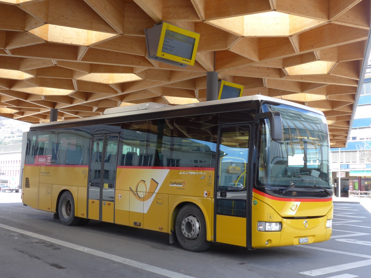(159'665) - Buchard, Leytron - VS 243'998 - Irisbus am 5. April 2015 beim Bahnhof Sion