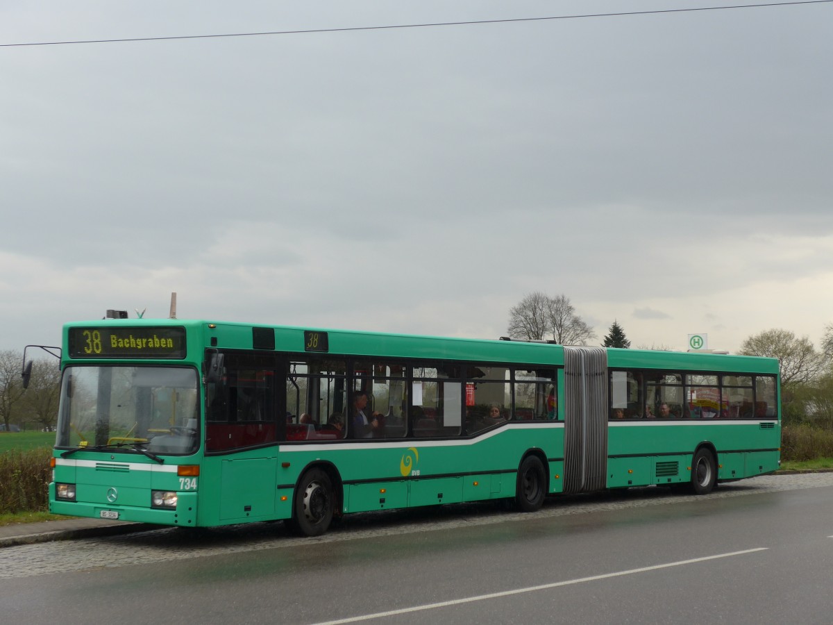 (159'800) - Aus der Schweiz: BVB Basel - Nr. 734/BS 3234 - Mercedes (ex VAG Freiburg/D Nr. 933) am 11. April 2015 in Grenzach-Wyhlen, Siedlung