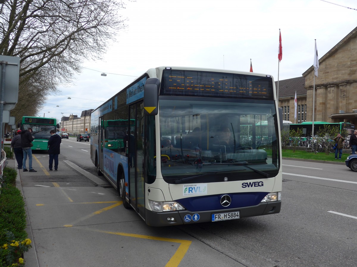(159'861) - Aus Deutschland: SWEG Lahr - FR-H 5884 - Mercedes am 11. April 2015 in Basel, Badischer Bahnhof
