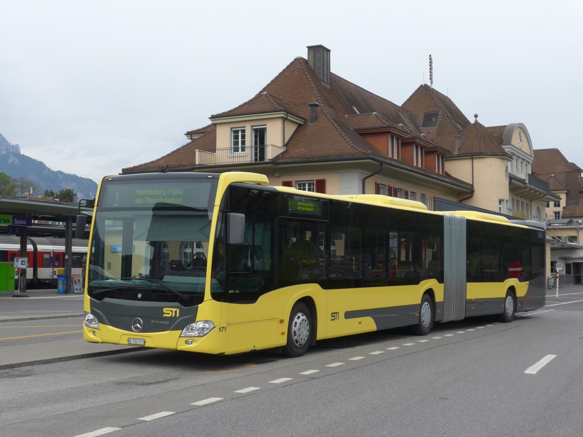 (159'986) - STI Thun - Nr. 171/BE 752'171 - Mercedes am 25. April 2015 beim Bahnhof Spiez