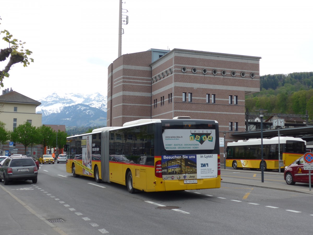 (159'995) - AVA Aarberg - Nr. 10/BE 666'083 - Mercedes am 25. April 2015 beim Bahnhof Spiez