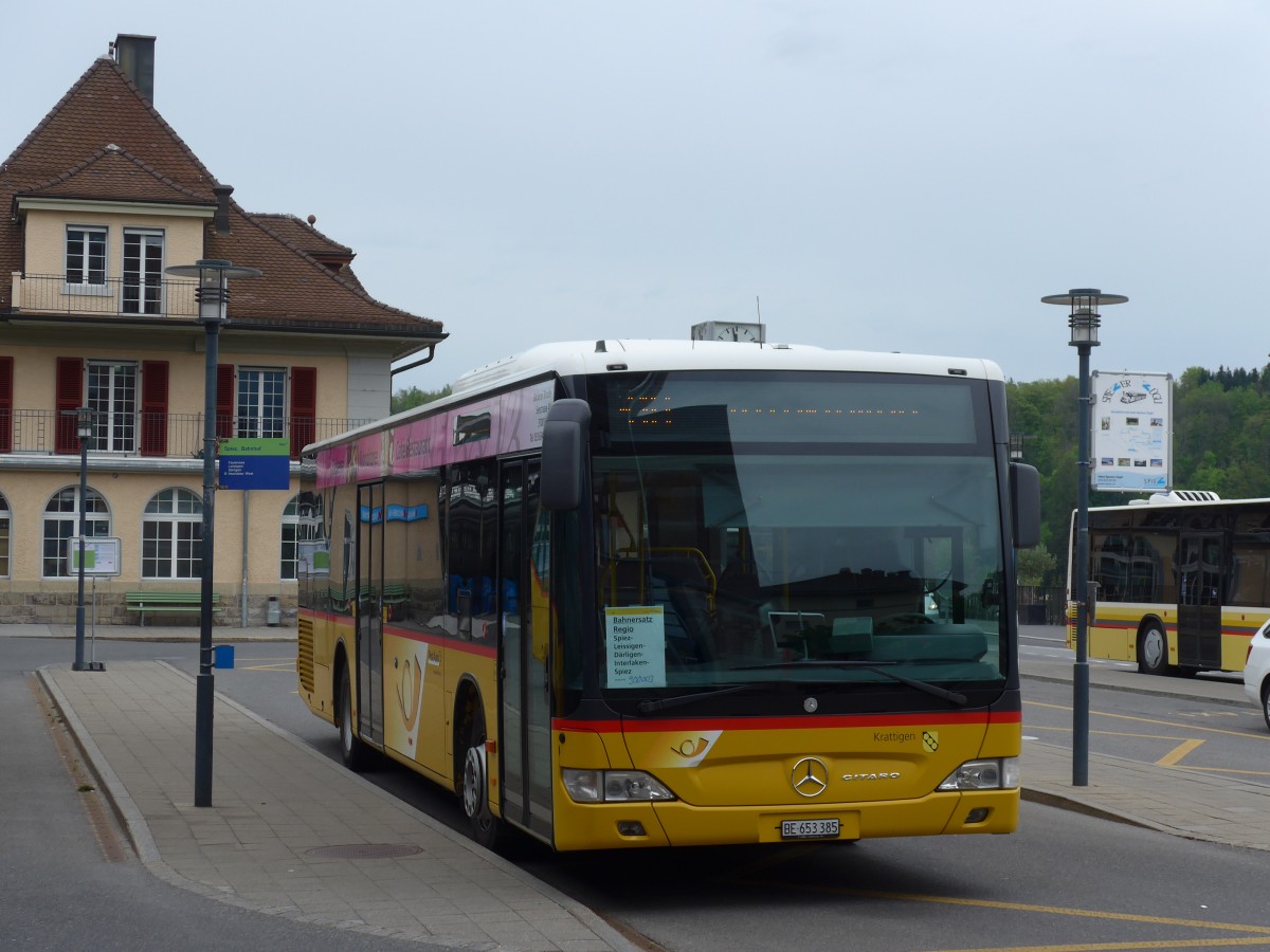 (160'029) - PostAuto Bern - BE 653'385 - Mercedes am 25. April 2015 beim Bahnhof Spiez
