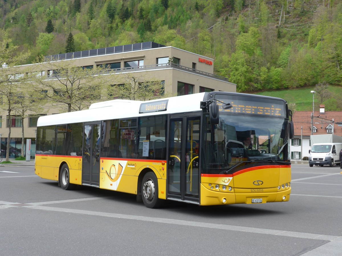 (160'062) - PostAuto Bern - BE 610'536 - Solaris am 26. April 2015 beim Bahnhof Interlaken Ost