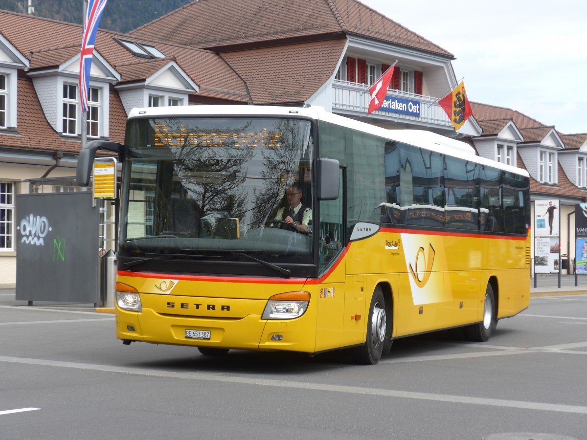 (160'068) - PostAuto Bern - BE 653'387 - Setra am 26. April 2015 beim Bahnhof Interlaken Ost