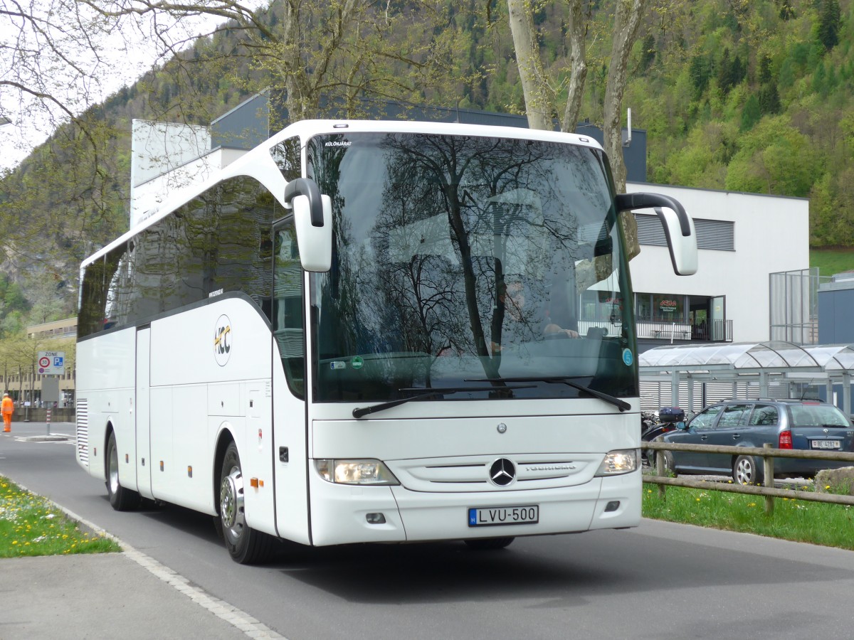 (160'073) - Aus Ungarn: HCC, Budapest - LVU-500 - Mercedes am 26. April 2015 beim Bahnhof Interlaken Ost