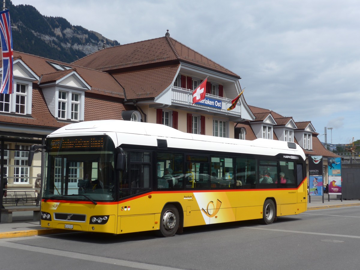 (160'075) - PostAuto Bern - BE 610'541 - Volvo am 26. April 2015 beim Bahnhof Interlaken Ost