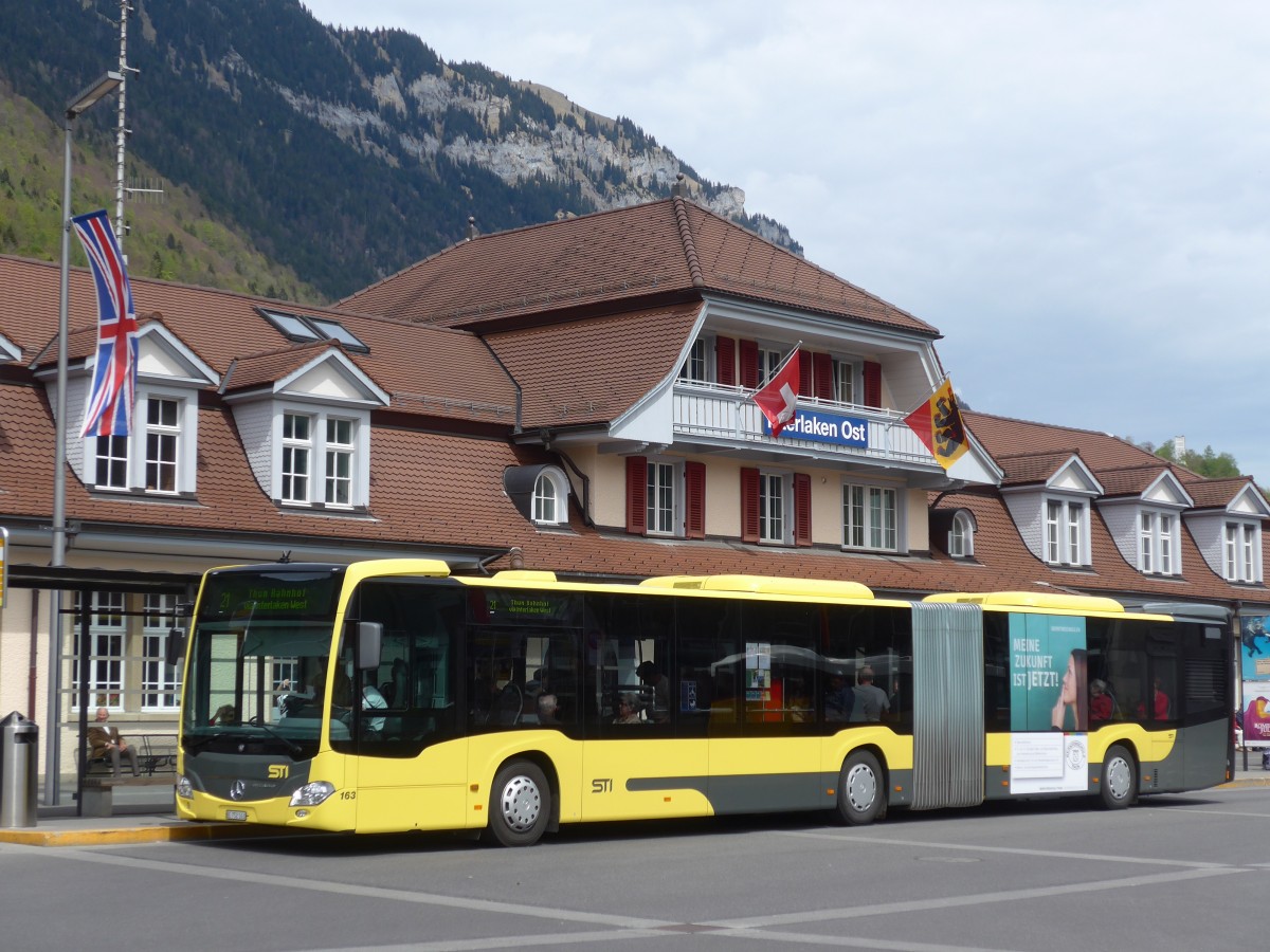 (160'084) - STI Thun - Nr. 163/BE 752'163 - Mercedes am 26. April 2015 beim Bahnhof Interlaken Ost