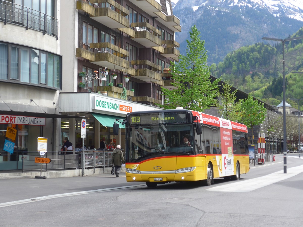 (160'127) - PostAuto Bern - BE 610'540 - Solaris am 26. April 2015 beim Bahnhof Interlaken West