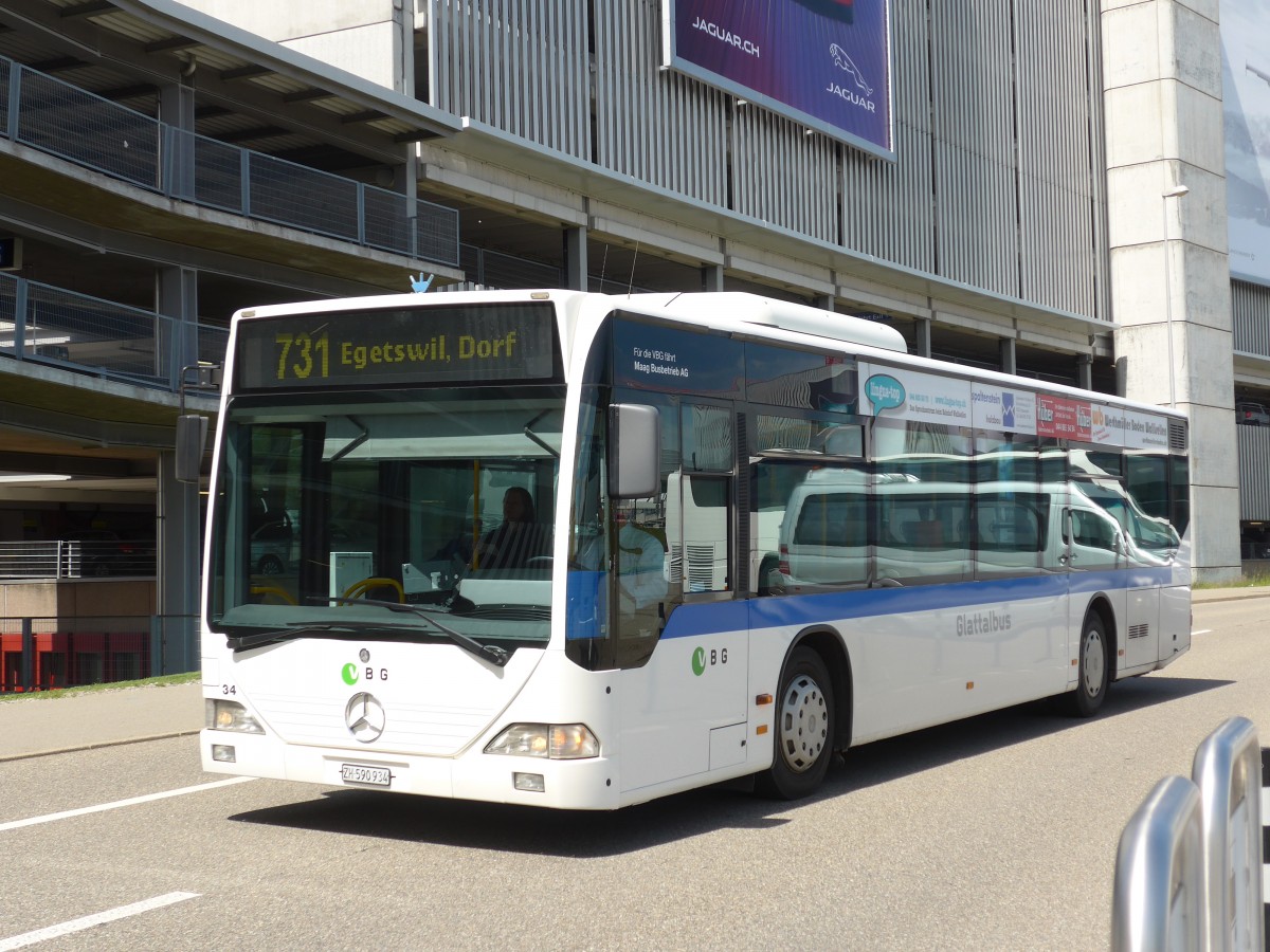 (160'212) - Maag, Kloten - Nr. 34/ZH 590'934 - Mercedes am 8. Mai 2015 in Zrich, Flughafen