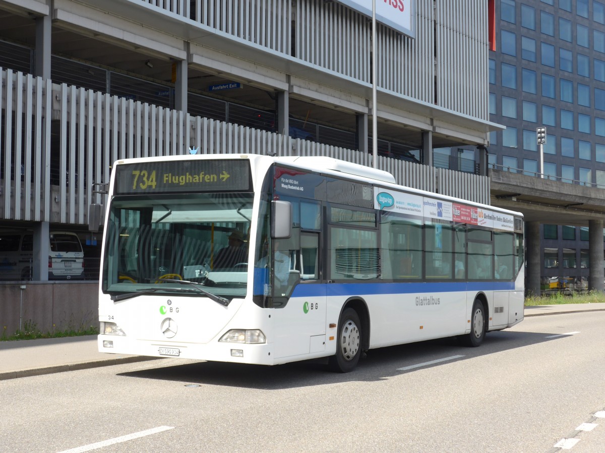 (160'227) - Maag, Kloten - Nr. 34/ZH 590'934 - Mercedes am 8. Mai 2015 in Zrich, Flughafen