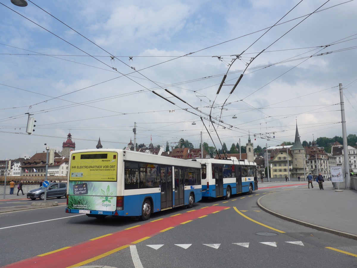 (160'651) - VBL Luzern - Nr. 315 - Lanz+Marti/Hess Personenanhnger am 22. Mai 2015 beim Bahnhof Luzern