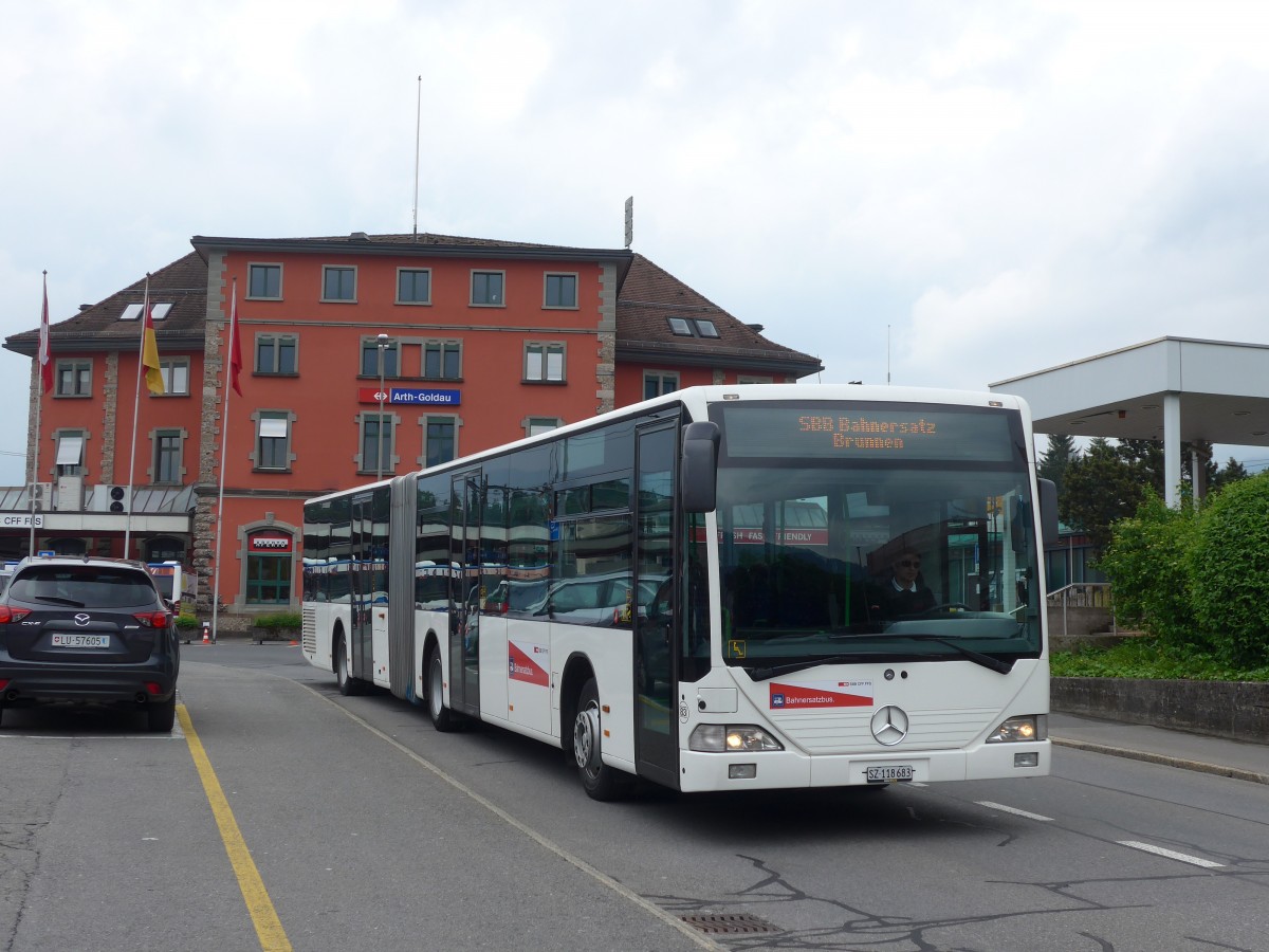 (160'674) - AAGS Schwyz - Nr. 83/SZ 118'683 - Mercedes (ex VR La Chaux-de-Fonds Nr. 227) am 22. Mai 2015 beim Bahnhof Arth-Goldau