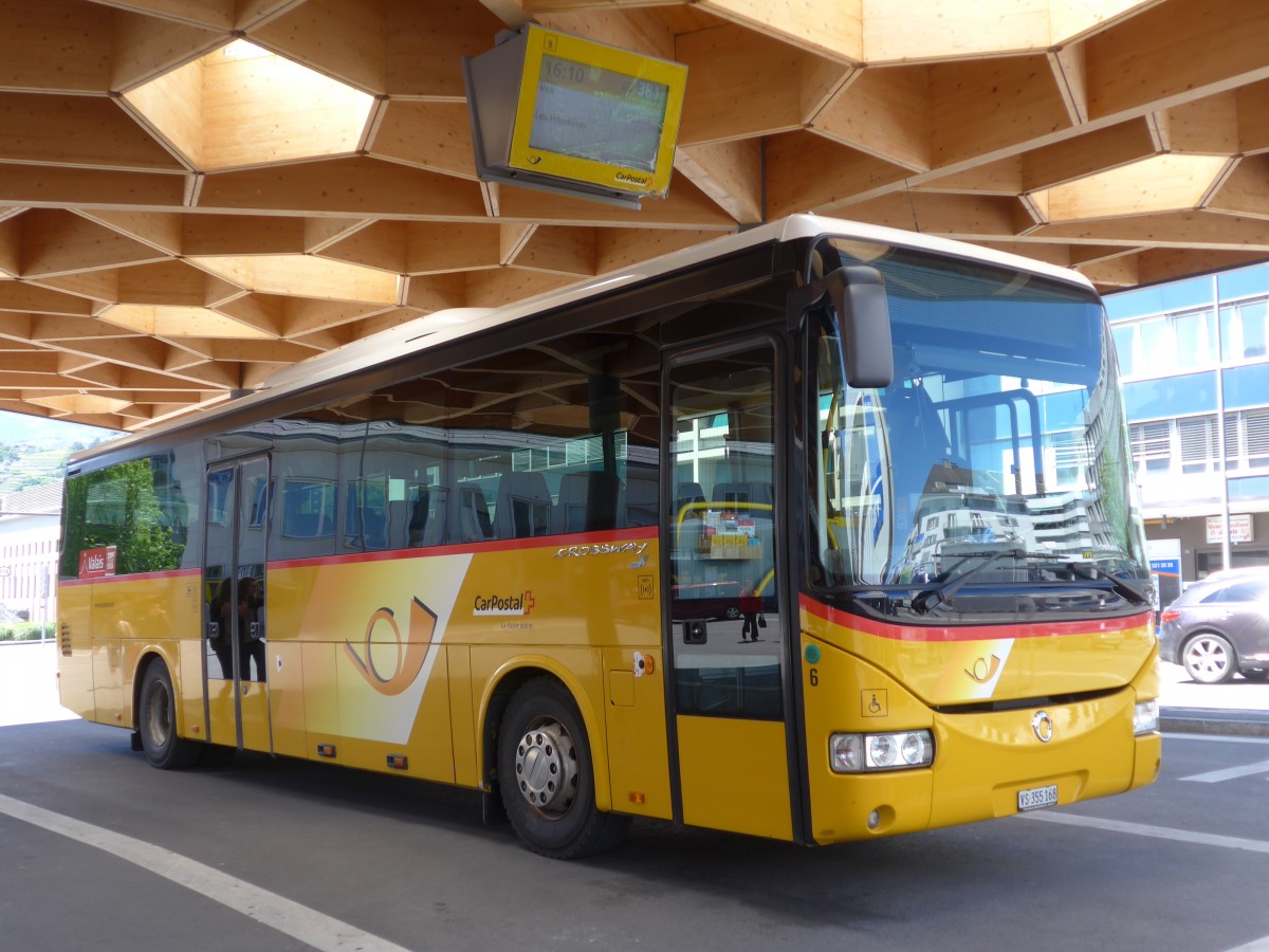 (161'171) - PostAuto Wallis - Nr. 6/VS 355'168 - Irisbus am 27. Mai 2015 beim Bahnhof Sion