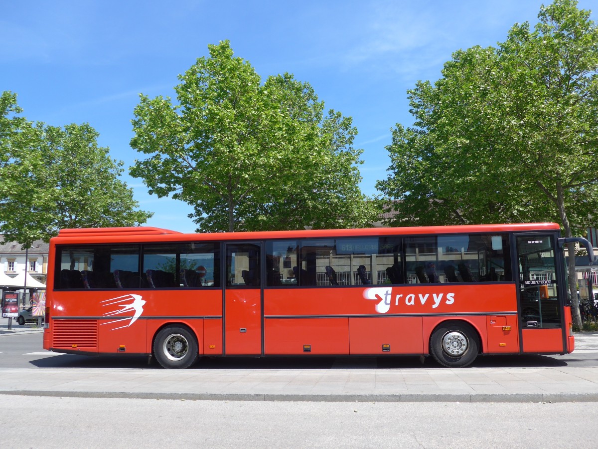 (161'295) - TRAVYS Yverdon - VD 1110 - Setra (ex AFA Adelboden Nr. 5) am 28. Mai 2015 beim Bahnhof Yverdon
