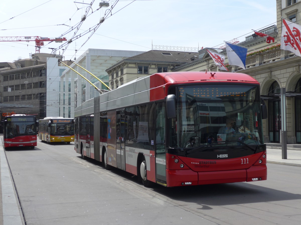 (161'623) - SW Winterthur - Nr. 111 - Hess/Hess Gelenktrolleybus am 31. Mai 2015 beim Hauptbahnhof Winterthur