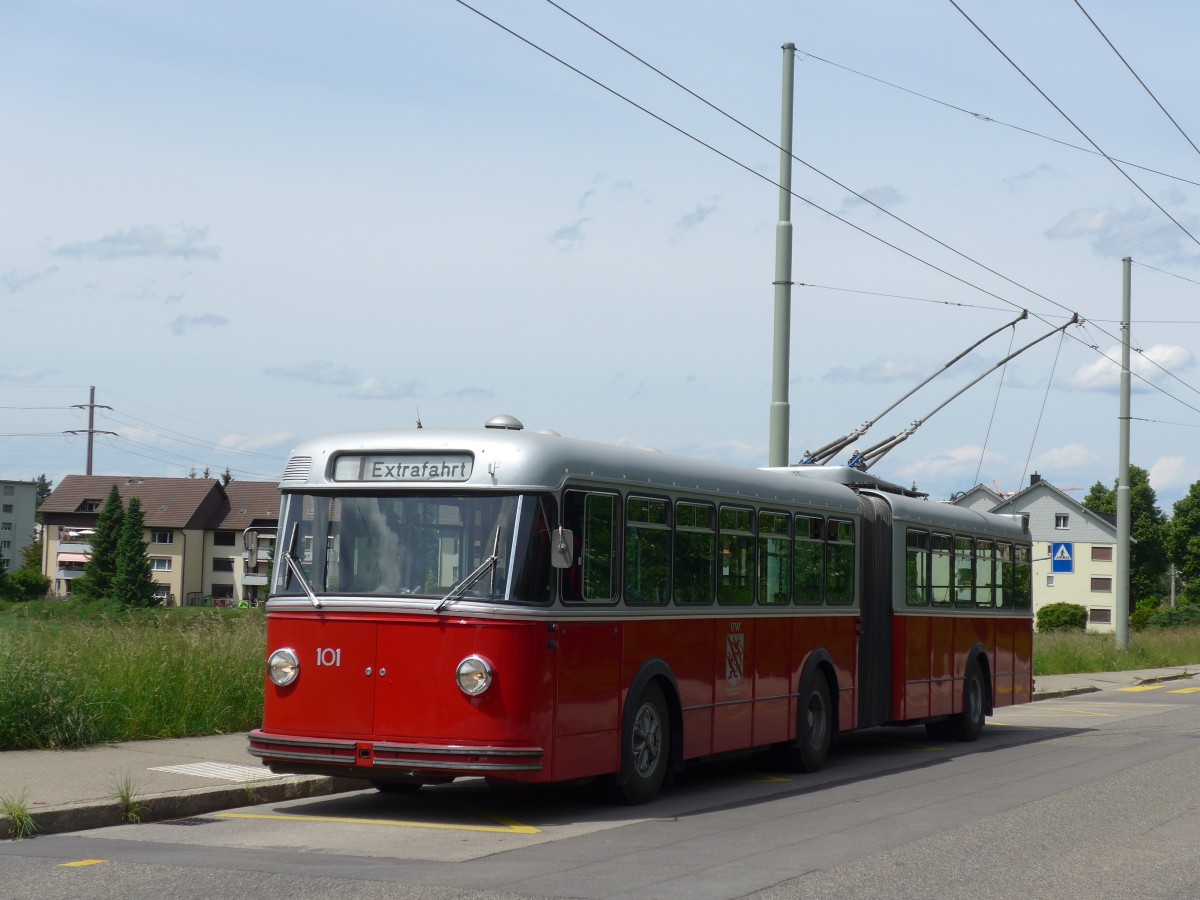 (161'636) - VW Winterthur - Nr. 101 - FBW/SWS Gelenktrolleybus am 31. Mai 2015 in Winterthur, Stocken