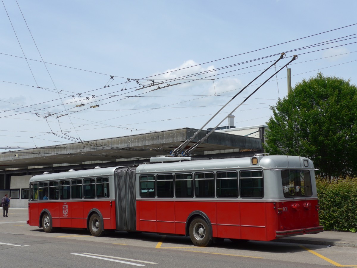(161'657) - VW Winterthur - Nr. 101 - FBW/SWS Gelenktrolleybus am 31. Mai 2015 in Winterthur, Strahlegg