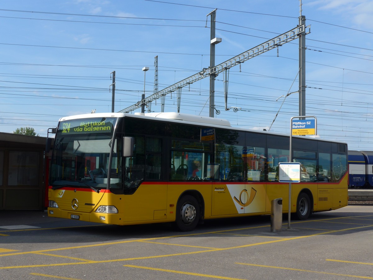 (161'690) - Kistler, Reichenburg - SZ 61'602 - Mercedes am 31. Mai 2015 beim Bahnhof Pfffikon