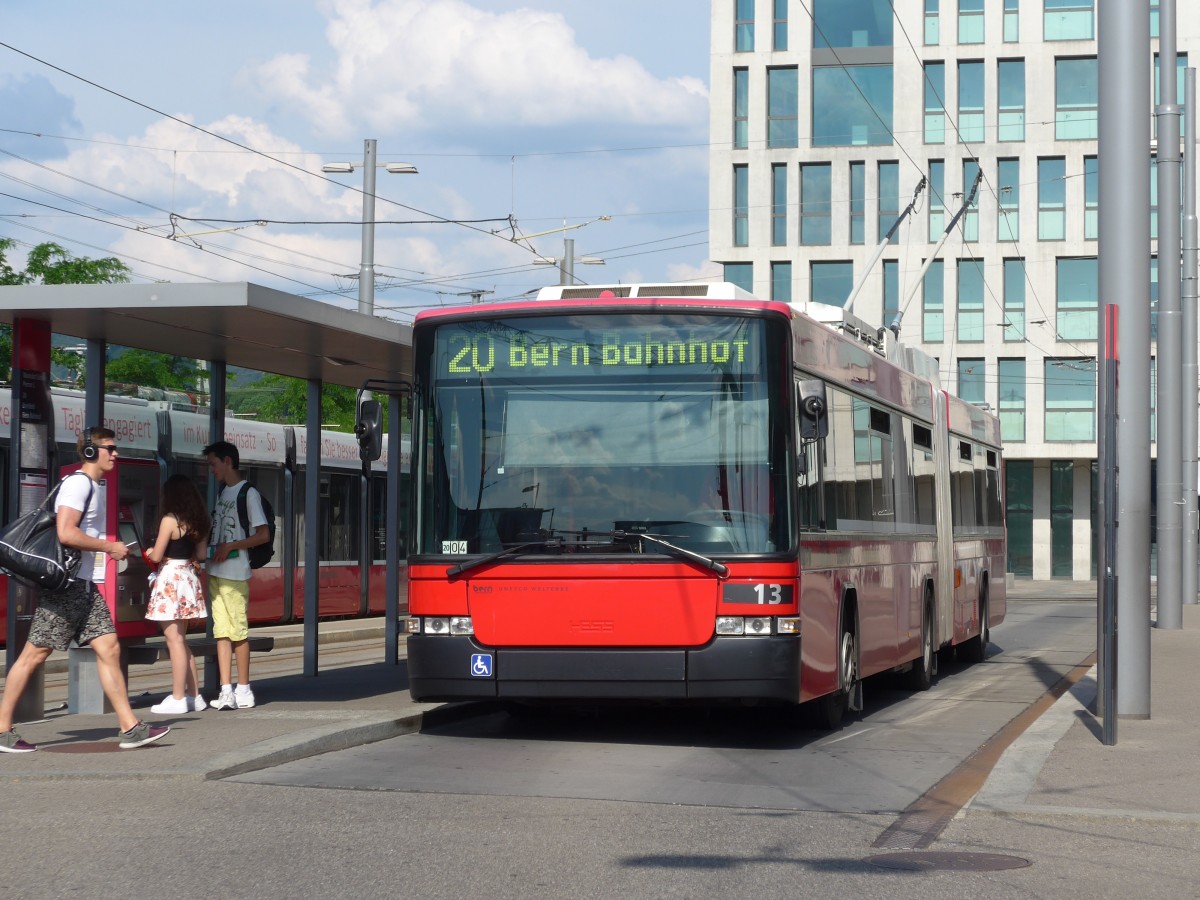 (161'945) - Bernmobil, Bern - Nr. 13 - NAW/Hess Gelenktrolleybus am 6. Juni 2015 in Bern, Wankdorf
