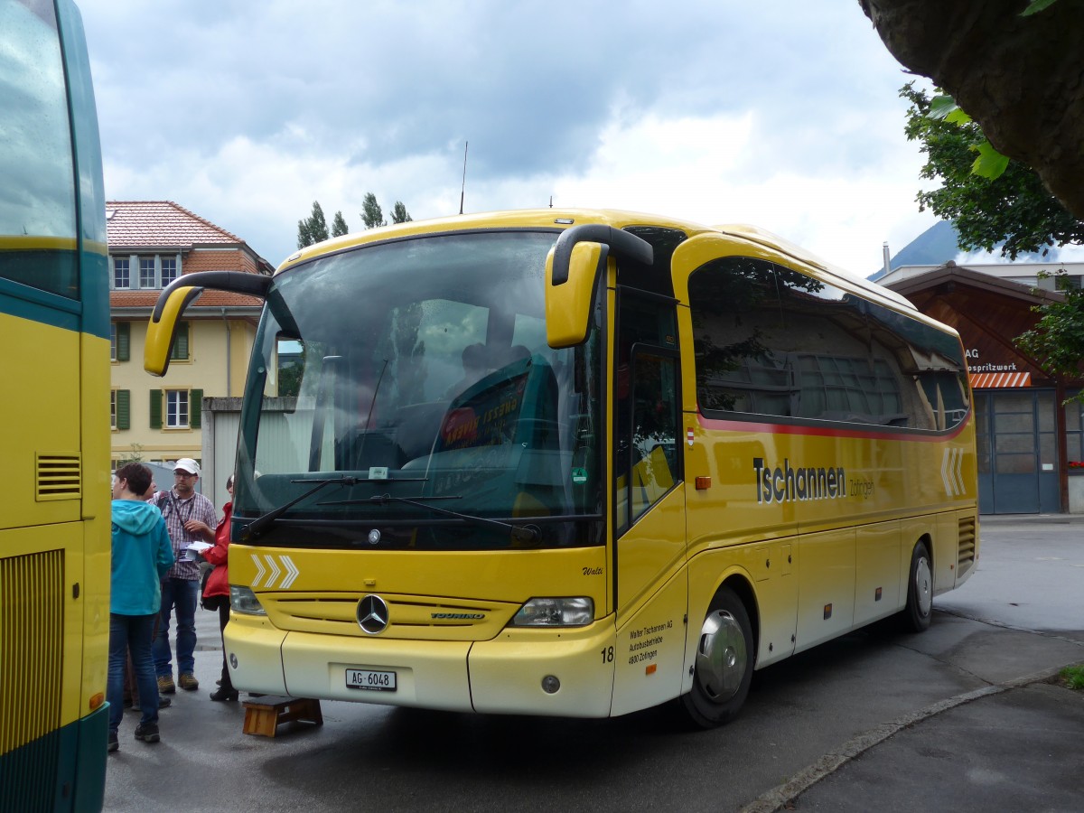 (162'412) - Tschannen, Zofingen - Nr. 18/AG 6048 - Mercedes am 20. Juni 2015 beim Bahnhof Meiringen