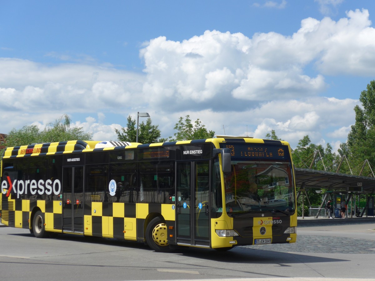 (162'506) - RSV Reutlingen - RT-EW 1049 - Mercedes am 24. Juni 2015 in Reutlingen, Stadtmitte