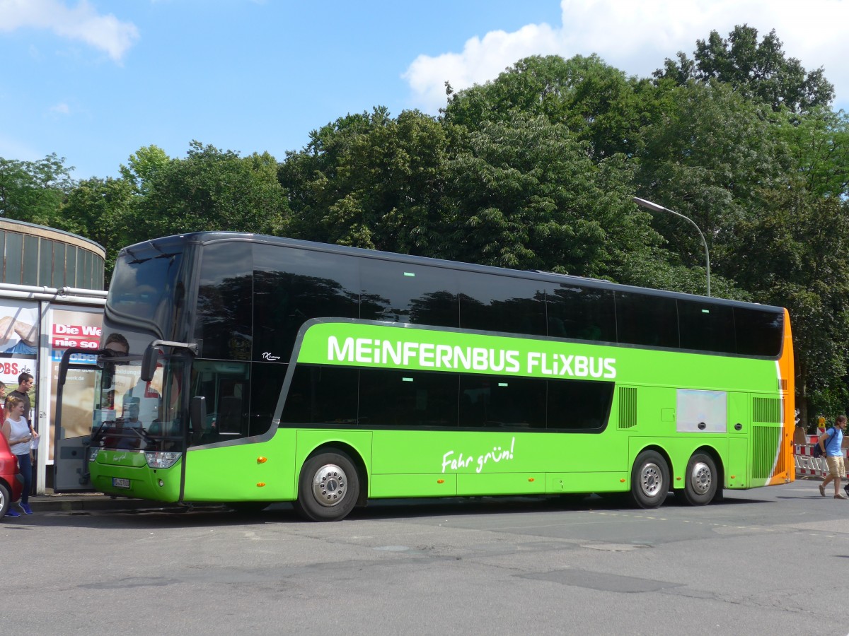 (162'701) - Kssl, Schrobenhausen - ND-JS 7000 - Scania/Van Hool am 27. Juni 2015 beim Bahnhof Wrzburg