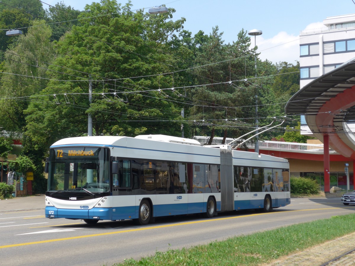 (162'957) - VBZ Zrich - Nr. 172 - Hess/Hess Gelenktrolleybus am 6. Juli 2015 in Zrich, Bucheggplatz