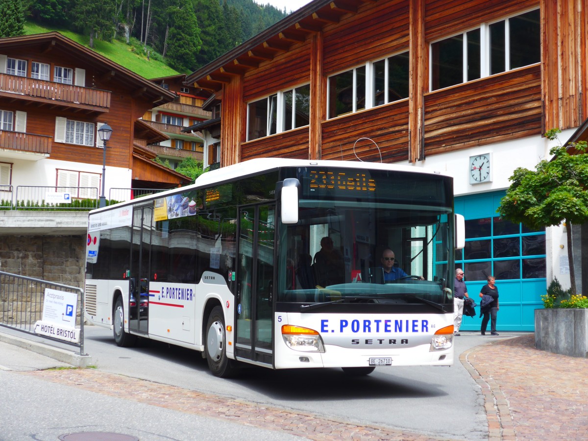 (163'142) - Portenier, Adelboden - Nr. 5/BE 26'710 - Setra am 26. Juli 2015 beim Autobahnhof Adelboden