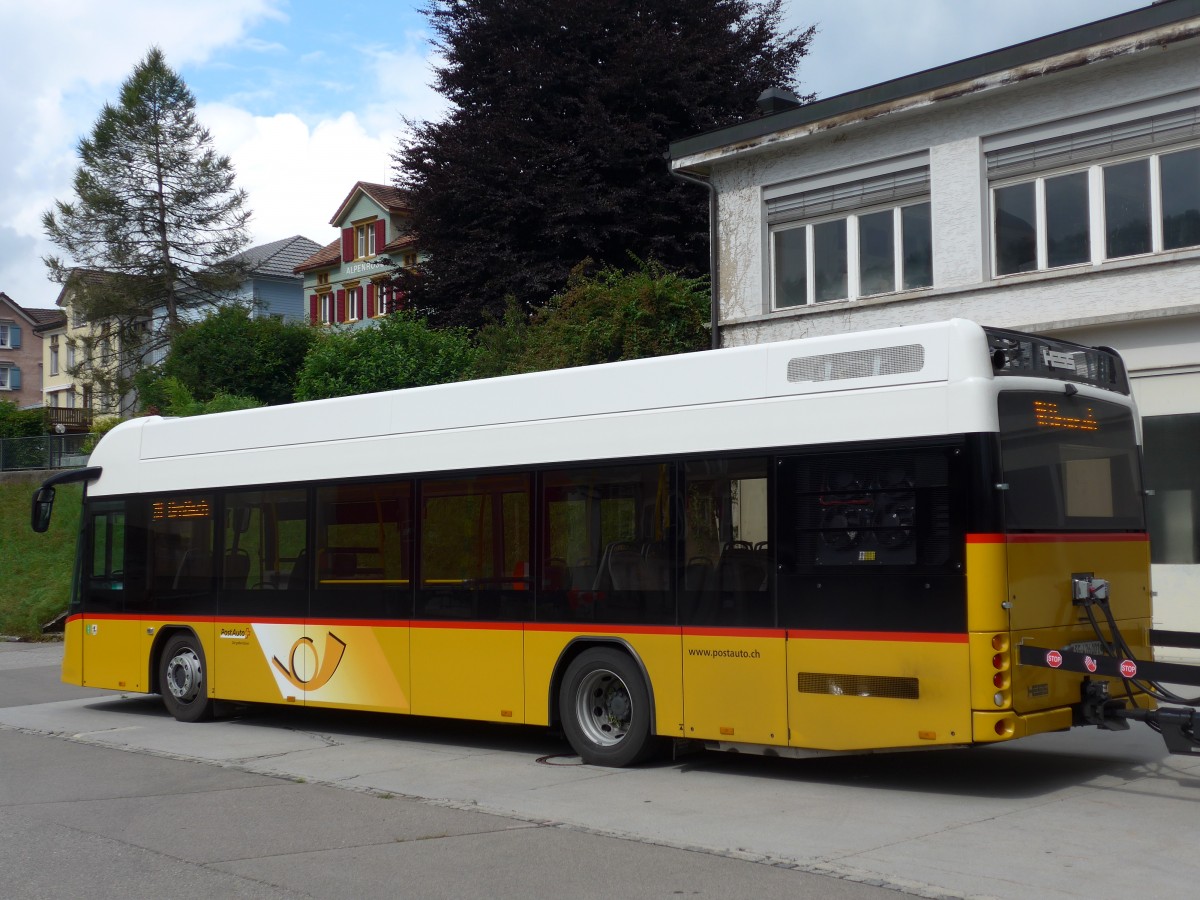 (163'214) - PostAuto Ostschweiz - SG 426'001 - Hess am 2. August 2015 in Urnsch, Garage