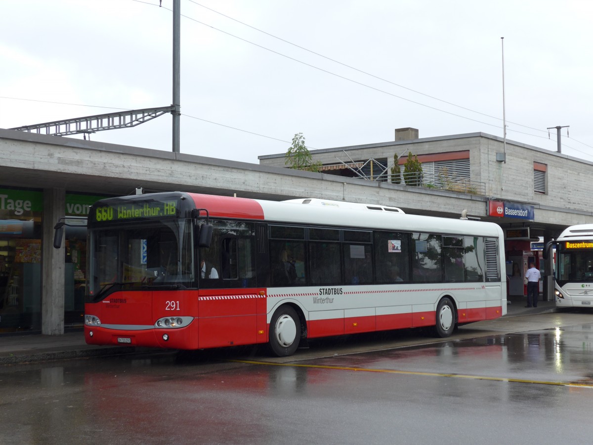 (163'431) - SW Winterthur - Nr. 291/ZH 730'291 - Solaris am 15. August 2015 beim Bahnhof Bassersdorf