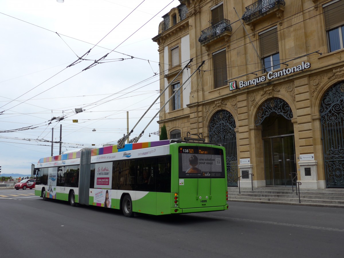 (164'796) - transN, La Chaux-de-Fonds - Nr. 138 - Hess/Hess Gelenktrolleybus (ex TN Neuchtel Nr. 138) am 15. September 2015 in Neuchtel, Place Pury