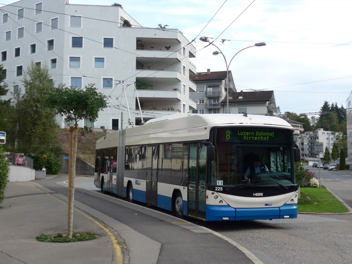 (164'867) - VBL Luzern - Nr. 225 - Hess/Hess Gelenktrolleybus am 16. September 2015 in Luzern, Wrzenbach