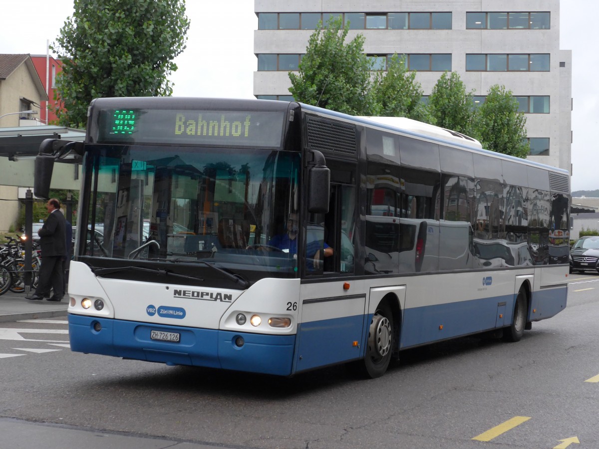 (164'988) - Limmat Bus, Dietikon - Nr. 26/ZH 726'126 - Neoplan am 17. September 2015 beim Bahnhof Dietikon