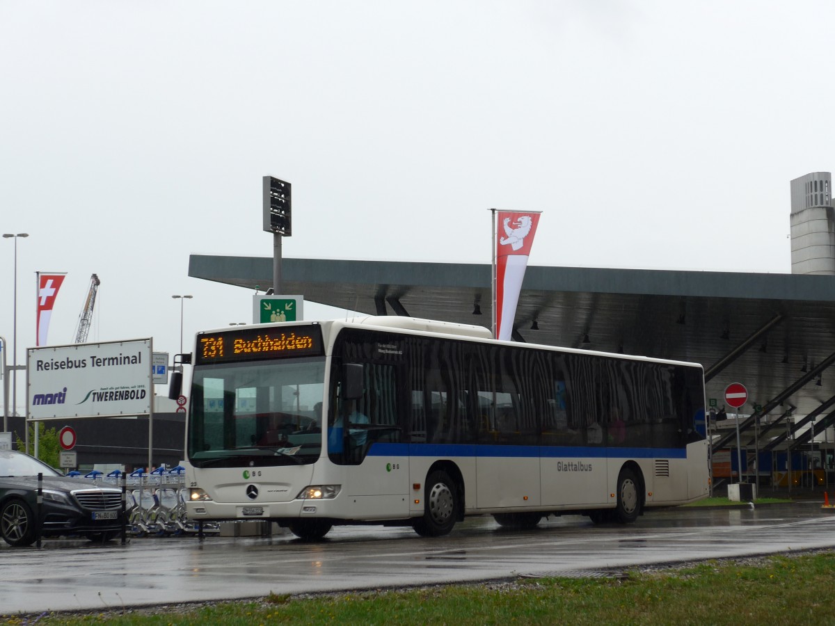 (165'025) - Maag, Kloten - Nr. 23/ZH 556'223 - Mercedes am 17. September 2015 in Zrich, Flughafen