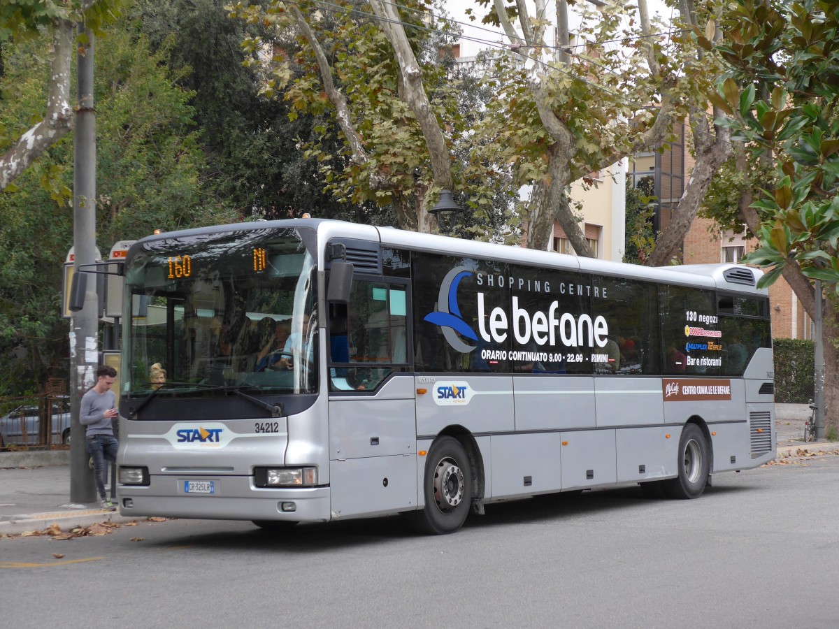 (165'579) - START Cesena - Nr. 34'212/CR-325 LR - Irisbus am 23. September 2015 beim Bahnhof Rimini