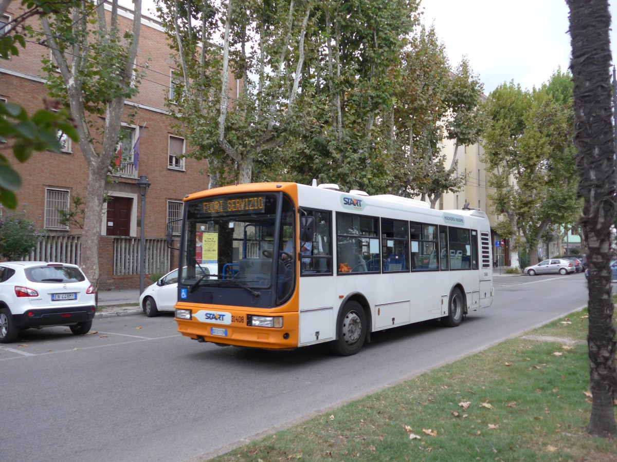 (165'590) - START Cesena - Nr. 31'408/DZ-211 ZN - Cacciamali am 23. September 2015 beim Bahnhof Rimini