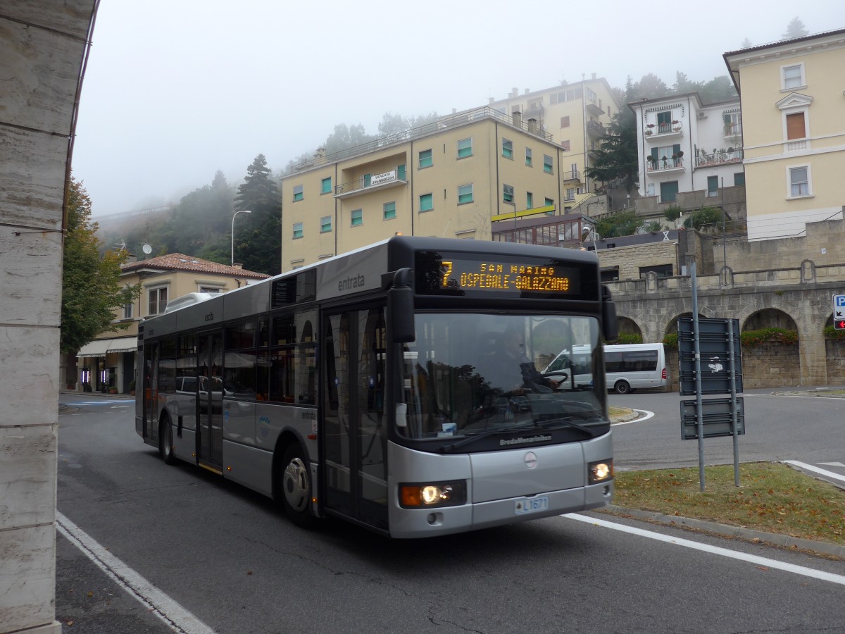 (165'656) - AASS San Marino - L1671 - BredaMenarinibus am 24. September 2015 in San Marino