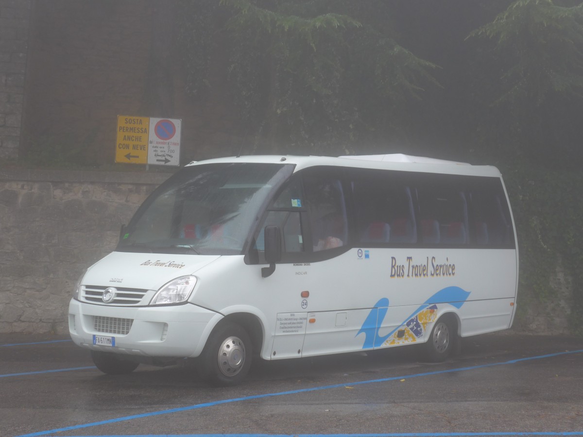 (165'670) - Aus Italien: Bus Travel Service, Roma - Nr. 24/FA-611 MN - Irisbus/Indcar am 24. September 2015 in San Marino